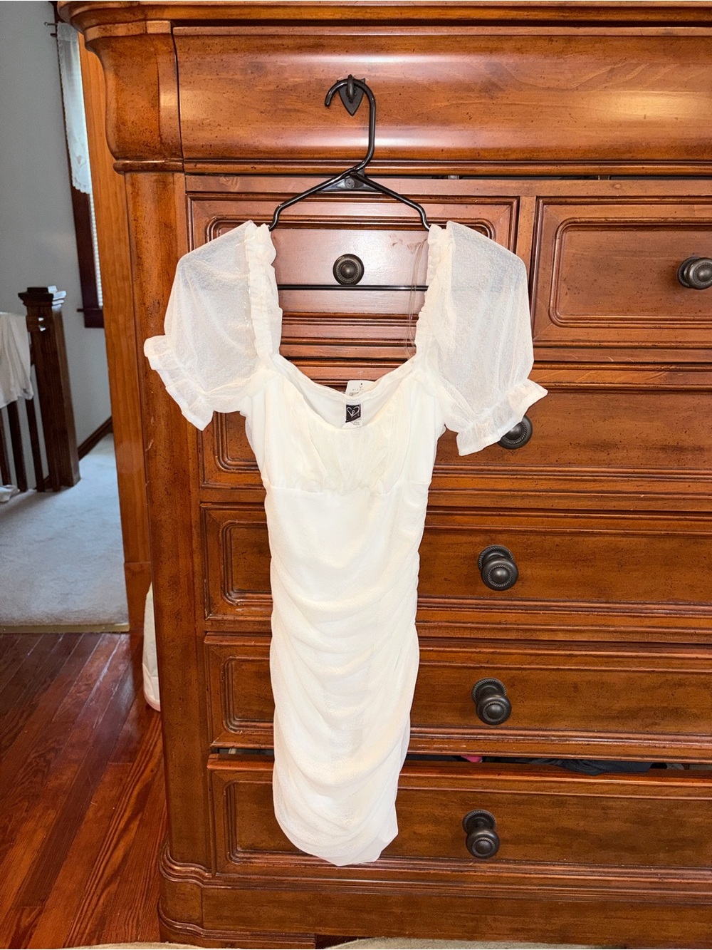 NWT Windsor Ivory Mesh Ruched Bodycon Mini Dress Puff Sleeves Size M - Picture 2 of 8